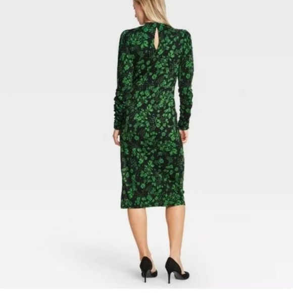 📌FINAL SALE  |Who What Wear | Black & Green Floral Fitted Midi Dress - Picture 5 of 13